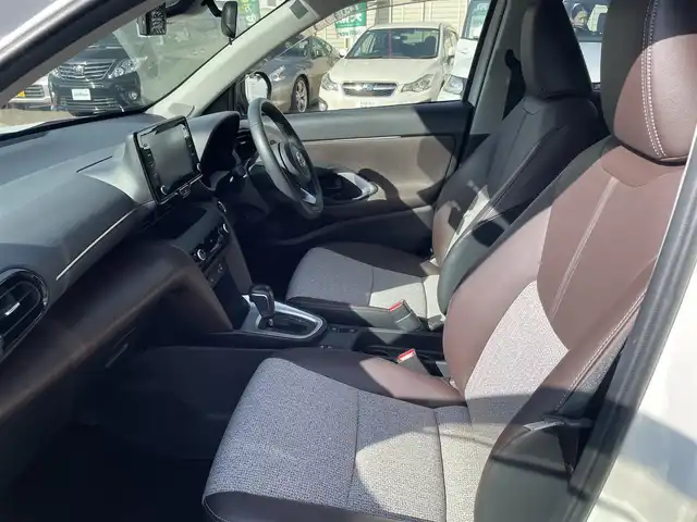 トヨタ ヤリスクロス Z 埼玉県 2021(令3)年 2.5万km ブラックマイカ/ホワイトパールクリスタルシャイン 2トーン 純正ナビ（Ｂｌｕｅｔｏｏｔｈ）/バックカメラ/ＥＴＣ２．０/モデリスタエアロ/ワンオーナー/スペアキー１本/追従走行有クルコン/パワーシート/シートヒーター/ハーフレザーシート/前後ドラレコ/MTモード付AT/純正フロアマット/純正アルミホイール/LEDヘッドライト/ダブルエアバッグ/衝突被害軽減システム/オートライト/オートマチックハイビーム/BSM/クリアランスソナー