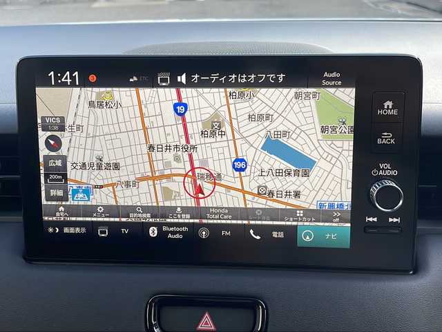 ホンダ ヴェゼル ハイブリッド e:HEV Z 愛知県 2023(令5)年 1.9万km プラチナホワイトパール /禁煙車//ワンオーナー//メーカーナビ//フルセグ/BT/USB/FM/AM//マルチビューカメラシステム//ハンズフリーパワーテールゲート//予約クローズ//純正18AW//HONDA SENSING//CMBS//ACC//先行車発進お知らせ//路外逸脱抑制システム//標識認識機能//踏み間違い衝突軽減システム//歩行者事故軽減システム//LKAS(車線維持支援システム）//BSM//パーキングセンサーシステム//ビルトインETC2.0//前後ドライブレコーダー//ワイヤレス充電//HONDA純正マフラーカッター(08F53-3M0)//LEDオートライト//オートハイビーム//Fフォグ//DRIVE MODE//SPORT/NORMAL/ECON//ヒルディセントコントロール//電子パーキング//BRAKE HOLD//プッシュスタート//黒ハーフレザーシート//前席シートヒーター//革巻ステアリング//パドルシフト//ステアリングヒーター//防眩ルームミラー//ステアリングスイッチ//純正フロアマット//リアサンシェード//USB充電//新車時保証書//取扱説明書/ナビ取説//スマートキー//スマートスペアキー