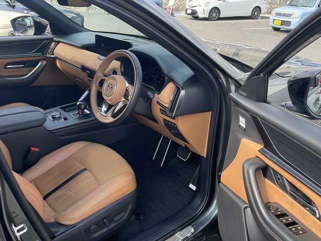 マツダ ＣＸ－６０ XD HV プレミアムスポーツ 大阪府 2023(令5)年 0.9万km マシーングレープレミアムM 純正１２．３インチナビ　パノラマサンルーフ　茶革シート　衝突軽減　全周囲カメラ　レーダークルーズコントロール　ＢＳＭ　ＢＯＳＥサウンド　置くだけ充電　前席シートクーラー　全席シートヒーター　ＥＴＣ　後席温シートヒーター　プッシュスタート　ウィンカーミラー　オートワイパー　フルディスプレイメーター　純正スカッフプレート　純正オールウェザーマット
