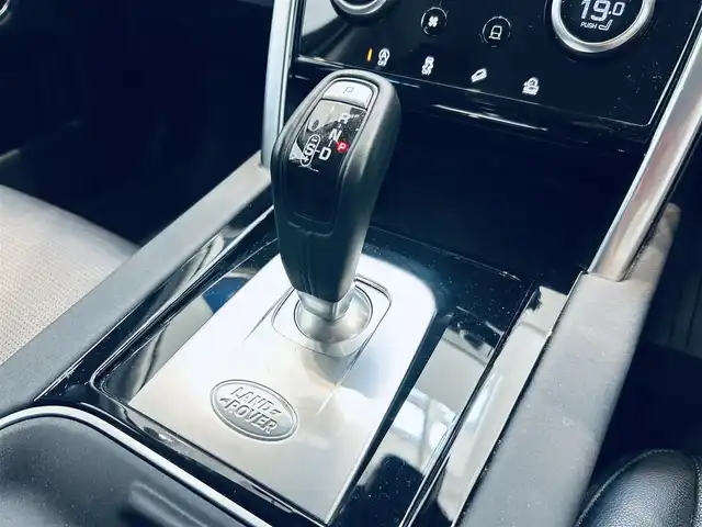 ランドローバー ランドローバー ディスカバリースポーツ　SE 大阪府 2021(令3)年 4.8万km 黒 黒革/パワーシート/Dシートメモリ/シートヒーター/ステアリングヒーター/純正ナビ/360度カメラ/applecarplay/ACC/ブラインドスポット/純正20インチAW/電動リアゲート/クリアランスソナー/ワイヤレス充電
