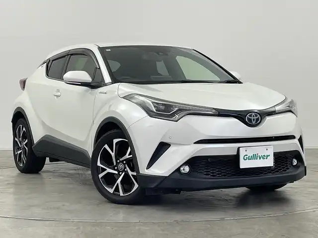 トヨタ Ｃ－ＨＲ G 群馬県 2019(平31)年 5.3万km ホワイトパールクリスタルシャイン 9型ナビ　バックカメラ　衝突被害軽減ブレーキ　アダプティブクルーズコントロール　ETC 純正ドラレコ　レーンキープアシスト　電動サイドブレーキ　LED　オートライト　ハーフレザー　スマートキー　禁煙車