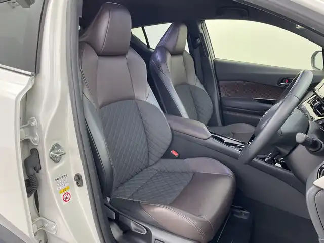トヨタ Ｃ－ＨＲ G 群馬県 2019(平31)年 5.3万km ホワイトパールクリスタルシャイン 9型ナビ　バックカメラ　衝突被害軽減ブレーキ　アダプティブクルーズコントロール　ETC 純正ドラレコ　レーンキープアシスト　電動サイドブレーキ　LED　オートライト　ハーフレザー　スマートキー　禁煙車