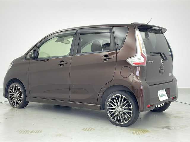日産 デイズ ハイウェイスターG ターボ 茨城県 2018(平30)年 8.9万km モカブラウンP ＳＤナビ　バックアラウンドビューモニター　クルーズコントロール　オートライト　フォグランプ　オートマチックハイビーム　衝突被害軽減ブレーキ　横滑り防止装置　アイドリングストップ　純正フロアマット