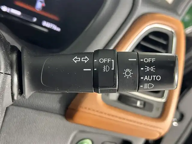 ホンダ ヴェゼル ハイブリッド Z ホンダセンシング 佐賀県 2017(平29)年 4.1万km クリスタルブラックパール 純正９型ナビ/（フルセグTV/AM/FM/Bluetooth/HDMI）/衝突軽減システム/バックカメラ/クルーズコントロール/ハーフレザーシート/シートヒーター/純正17インチアルミホイール/純正フロアマット/ルーフレール/ＬＥＤヘッドライト/フォグライト/オートライト/オートマチックハイビーム/ドアバイザー/ステアリングリモコン/革巻きステアリング/スマートキー/プッシュスタート/横滑り防止装置/盗難防止装置