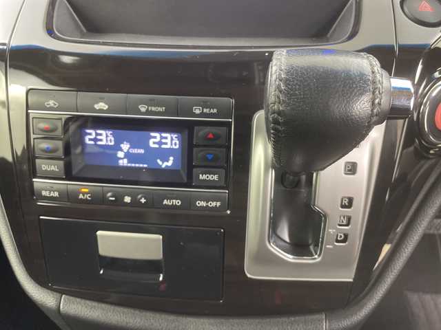 日産 エルグランド 250ハイウェイスター 道央・札幌 2014(平26)年 15.8万km ブリリアントホワイトパール ・4WD/・純正ナビ（MM515D-L）/・BT/CD/DVD/SD/AUX/フルセグTV/・クルーズコントロール/・両側パワースライドドア/・デジタルインナーミラー/・ハーフレザーシート/・オットマン/・ステアリングスイッチ/・LEDオートライト/・プッシュスタート/・スマートキー/・純正エンジンスターター/・ETC/・社外車高調/・積込純正サスペンション/・積込冬タイヤ純正AW付