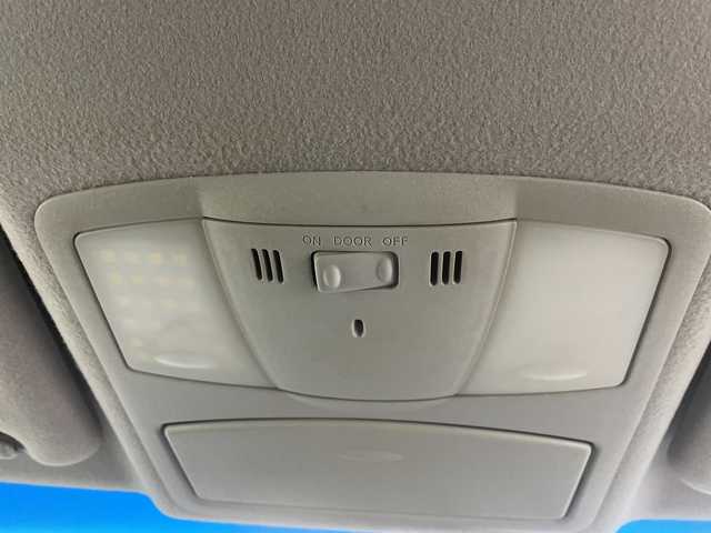 日産 エルグランド 250ハイウェイスター 道央・札幌 2014(平26)年 15.8万km ブリリアントホワイトパール ・4WD/・純正ナビ（MM515D-L）/・BT/CD/DVD/SD/AUX/フルセグTV/・クルーズコントロール/・両側パワースライドドア/・デジタルインナーミラー/・ハーフレザーシート/・オットマン/・ステアリングスイッチ/・LEDオートライト/・プッシュスタート/・スマートキー/・純正エンジンスターター/・ETC/・社外車高調/・積込純正サスペンション/・積込冬タイヤ純正AW付