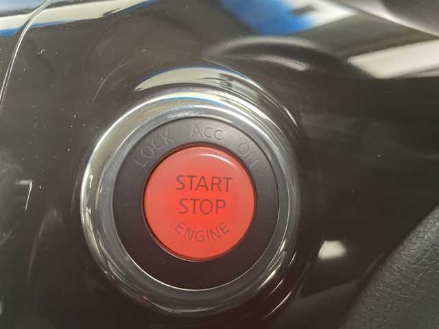 日産 エルグランド 250ハイウェイスター 道央・札幌 2014(平26)年 15.8万km ブリリアントホワイトパール ・4WD/・純正ナビ（MM515D-L）/・BT/CD/DVD/SD/AUX/フルセグTV/・クルーズコントロール/・両側パワースライドドア/・デジタルインナーミラー/・ハーフレザーシート/・オットマン/・ステアリングスイッチ/・LEDオートライト/・プッシュスタート/・スマートキー/・純正エンジンスターター/・ETC/・社外車高調/・積込純正サスペンション/・積込冬タイヤ純正AW付