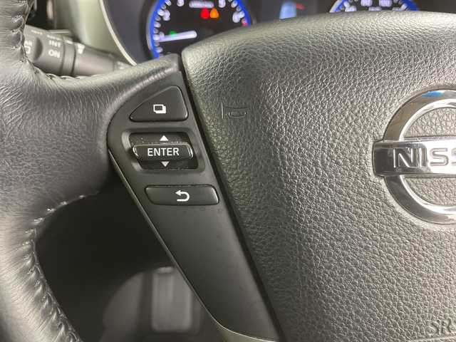 日産 エルグランド 250ハイウェイスター 道央・札幌 2014(平26)年 15.8万km ブリリアントホワイトパール ・4WD/・純正ナビ（MM515D-L）/・BT/CD/DVD/SD/AUX/フルセグTV/・クルーズコントロール/・両側パワースライドドア/・デジタルインナーミラー/・ハーフレザーシート/・オットマン/・ステアリングスイッチ/・LEDオートライト/・プッシュスタート/・スマートキー/・純正エンジンスターター/・ETC/・社外車高調/・積込純正サスペンション/・積込冬タイヤ純正AW付