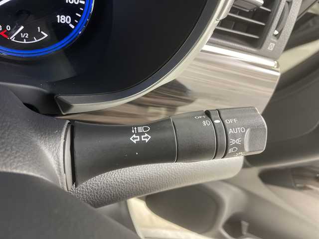 日産 エルグランド 250ハイウェイスター 道央・札幌 2014(平26)年 15.8万km ブリリアントホワイトパール ・4WD/・純正ナビ（MM515D-L）/・BT/CD/DVD/SD/AUX/フルセグTV/・クルーズコントロール/・両側パワースライドドア/・デジタルインナーミラー/・ハーフレザーシート/・オットマン/・ステアリングスイッチ/・LEDオートライト/・プッシュスタート/・スマートキー/・純正エンジンスターター/・ETC/・社外車高調/・積込純正サスペンション/・積込冬タイヤ純正AW付