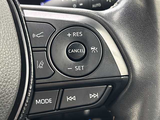 トヨタ カローラツーリング ハイブリッド ダブルバイビー 宮城県 2019(令1)年 2.8万km ホワイトパールクリスタルシャイン 純正9型ディスプレイオーディオナビ/(AM/FM/USB/BT/TV/Miracast)/バックカメラ/ビルトインETC2.0/トヨタセーフティーセンス/レーダークルーズコントロール/BSM/ハーフレザー/プッシュスタート/スマートキー/スペアキー/オートライト/オートマチックハイビーム/LEDヘッドライト/フォグランプ/ヘッドライトレベライザー/ドアバイザー/純正フロアマット/純正17インチアルミホイール/禁煙車