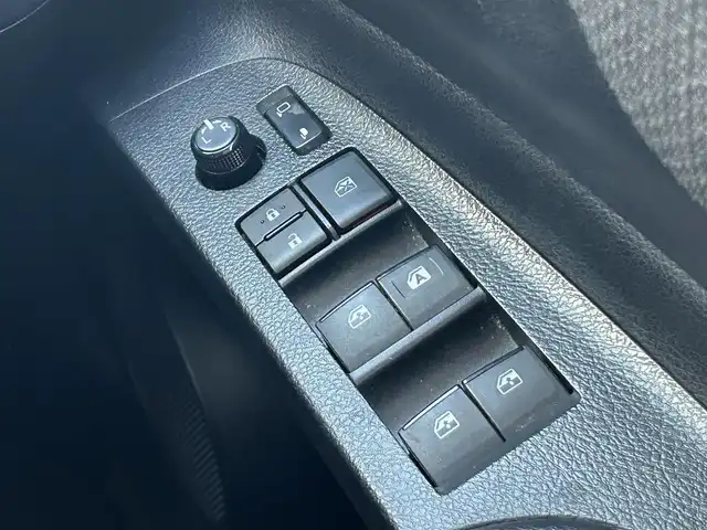 トヨタ シエンタ ファンベースX 静岡県 2019(令1)年 4.2万km センシュアルレッドマイカ 5人乗り/社外7インチナビ/（フルセグTV/FM/AM/CD/SD/Bluetooth/iPod）/バックカメラ/片側パワースライド/ドライブレコーダー/ETC/エアバッグ/ベンチシート/フルフラットシート/横滑り防止システム/アンチブレーキシステム