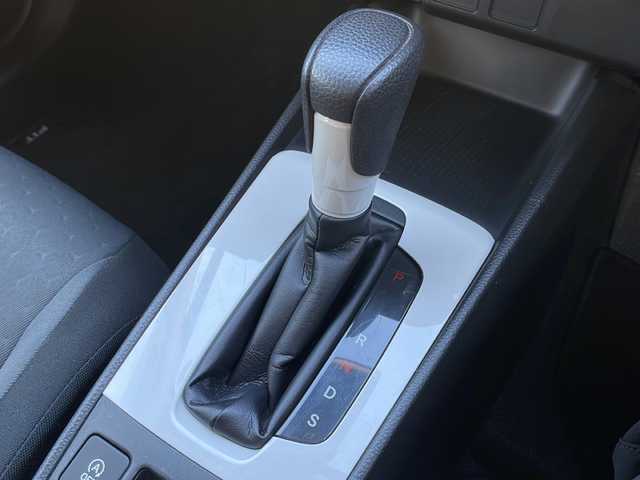 ホンダ フィット ベーシック 岩手県 2020(令2)年 3.8万km ルナシルバーM 寒冷地仕様 純正ナビ ホンダセンシング BT レーダークルーズコントロール コーナーセンサー 電動パーキングブレーキ ワイパーデアイサー ヒーター付電動格納ドアミラー オートライト スマートキー スペアキー