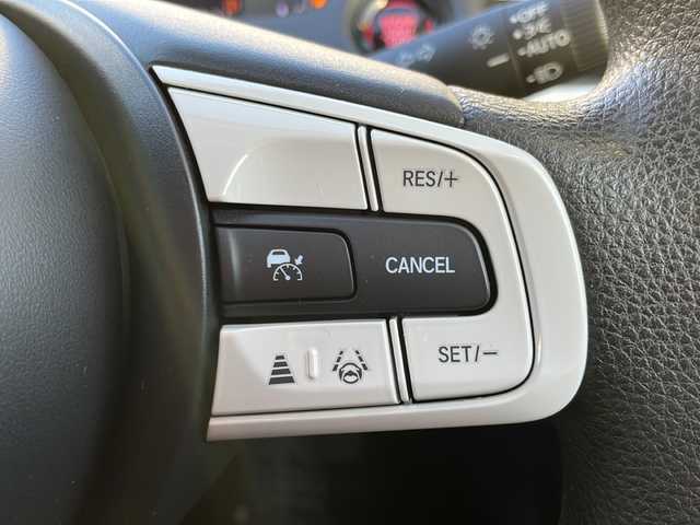 ホンダ フィット ベーシック 岩手県 2020(令2)年 3.8万km ルナシルバーM 寒冷地仕様 純正ナビ ホンダセンシング BT レーダークルーズコントロール コーナーセンサー 電動パーキングブレーキ ワイパーデアイサー ヒーター付電動格納ドアミラー オートライト スマートキー スペアキー