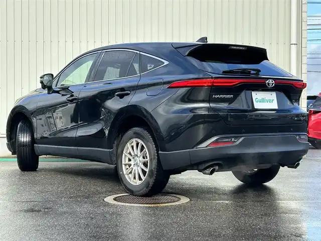 トヨタ ハリアー S 富山県 2020(令2)年 5.3万km プレシャスブラックパール 4WD/ディスプレイオーディオ/Bluetooth/バックカメラ/ブラインドスポットモニター/レーダークルーズコントロール/パーキングサポートブレーキ/ロードサインアシスト/衝突軽減システム/レーンキープアシスト/コーナーセンサー/横滑り防止装置/オートマチックハイビーム/盗難防止装置/ビルトインETC/フロアマット純正/社外AW/LEDライト/スマートキー×2/取扱説明書