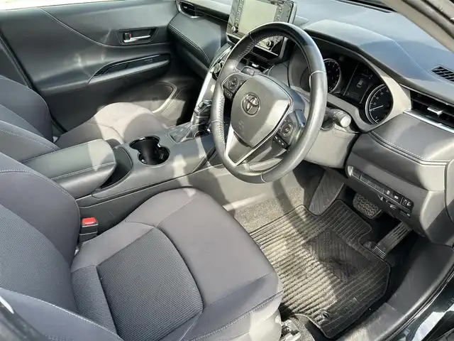 トヨタ ハリアー S 富山県 2020(令2)年 5.3万km プレシャスブラックパール 4WD/ディスプレイオーディオ/Bluetooth/バックカメラ/ブラインドスポットモニター/レーダークルーズコントロール/パーキングサポートブレーキ/ロードサインアシスト/衝突軽減システム/レーンキープアシスト/コーナーセンサー/横滑り防止装置/オートマチックハイビーム/盗難防止装置/ビルトインETC/フロアマット純正/社外AW/LEDライト/スマートキー×2/取扱説明書