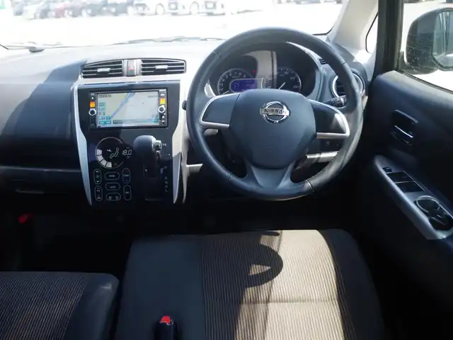 日産 デイズ HWS X Vセレ +SeftyⅡ 千葉県 2015(平27)年 4万km プレミアムパープルP エマージェンシーブレーキ/アイドリングストップ/純正SDナビ/地デジTV/【DVD/CD再生機能　Bluetooth接続】/アラウンドビューモニター/ETC/HIDヘッドライト/フォグライト/ウインカーミラー/純正14インチアルミホイル/インテリジェントキー