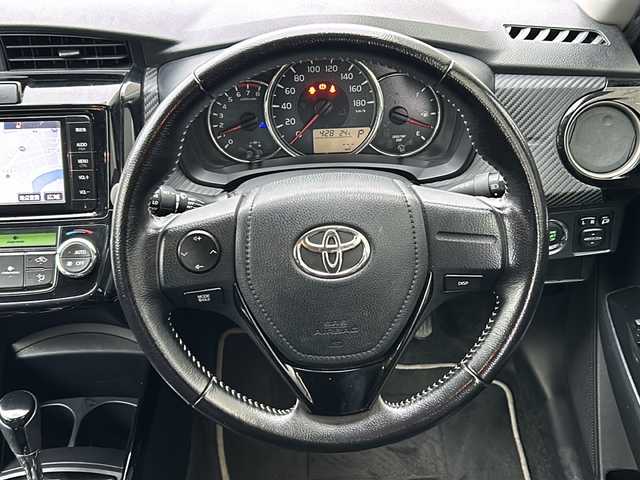 トヨタ カローラ フィールダー 1．5G エアロツアラー W×B 愛知県 2015(平27)年 13.7万km ブラックマイカ 登録時136532km/ＨＩＤヘッドライト/フォグランプ/社外１５インチアルミ/バックカメラ/純正ナビＴＶ/ＣＤ／ＤＶＤ／ＢＴ　フルセグ/純正フロアマット/ハーフレザー/革巻ハンドル/ＥＴＣ/電動格納ミラー/ミラーウインカー/保証書/取扱説明書/スマートキー×2