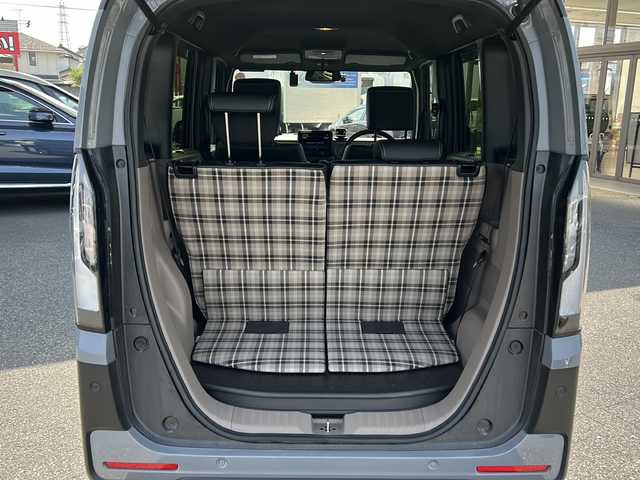 ホンダ Ｎ ＢＯＸ JOY ターボ 埼玉県 2025(令7)年 0.6万km グレーⅡ ワンオーナー/ターボ/ホンダセンシング/ ・衝突軽減ブレーキ/ ・先行車発進お知らせ機能/ ・渋滞追従機能付アダプティブクルーズコントロール/ ・車線維持支援システム/ ・誤発進抑制機能/ ・後方誤発進抑制機能/ ・急アクセル抑制機能/ ・パーキングセンサーシステム/アクティブフェイスパッケージ/純正ディスプレイオーディオ【VX-240ZFE】/両側パワースライドドア/チェック柄撥水ファブリックシート/14インチスチールホイール＋ハーフキャップ/メッキホイールリング/オートリトラミラー/純正プロジェクター式フルLEDヘッドライト/純正LEDフォグランプ/運転席&助手席シートヒーター/充電用USBジャック（Type-C〈3A〉）/純正前後ドライブレコーダー（DRH-224SD）/ETC2.0/保証書/取扱説明書/スペアキー１本