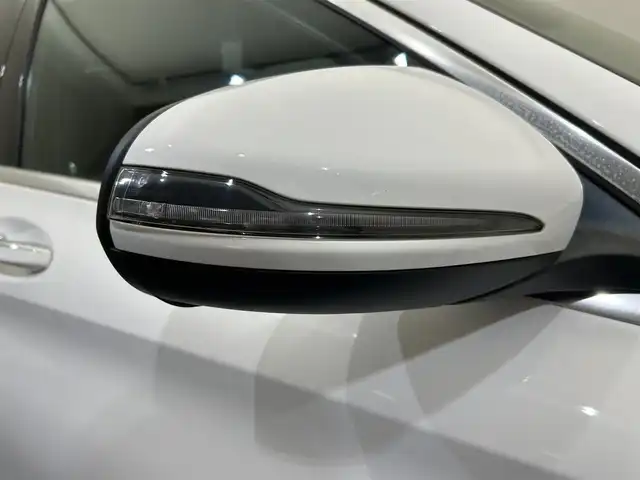 メルセデス・ベンツ Ｃ１８０ ローレウスエディション 愛媛県 2017(平29)年 4.9万km ポーラホワイト ・８型ナビ（フルセグＴＶ・ＢＴ・ＣＤ・ＤＶＤ・ＵＳＢ・ＳＤ）/・バックカメラ　/・ＥＴＣ　/・レーダークルコン　/・レーンキープアシスト　/・ステアリングパイロット　/・ＤＮ席シートヒーター　/・ＤＮ席パワーシート