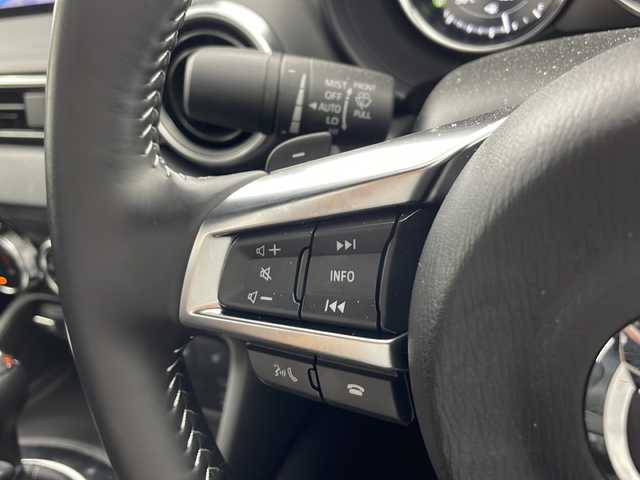 マツダ ロードスター ＲＦ S 兵庫県 2024(令6)年 0.5万km マシーングレープレミアムM iアクティブセンス/・スマートブレーキサポート/・ブラインドスポットモニタリング/・車線逸脱警報システム/・交通標識認識システム/・レーダークルーズコントロール/・アダプティブLEDヘッドランプ/・AT誤発進抑制制御/・ドライバーアテンションアラート/アイドリングストップ/純正17インチアルミホイール/マツダ純正ナビ/・Bluetooth/・バックカメラ/コーナーセンサー/ヒルローンチアシスト/アシンメトリックLSD/前席シートヒーター/ドライブレコーダー/LEDオートライト/オートマチックハイビーム/ビルドインETC/革巻きステアリング/パドルシフト/アイドリングストップ/ステアリングリモコン/純正フロアマット/スマートキー/プッシュスタート/ワンオーナー/新車保証書/取扱説明書