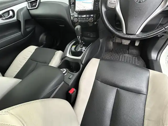 日産 エクストレイル モード・プレミア 群馬県 2016(平28)年 10.9万km ブリリアントホワイトパール (株)IDOMが運営する【じしゃロン伊勢崎店】の自社ローン専用車両になりますこちらは現金またはオートローンご利用時の価格です。自社ローンご希望の方は別途その旨お申付け下さい/純正SDナビゲーション/アラウンドビューモニター/CD/DVD/BT/USB/AUX/DTV/前席シートヒーター/クルーズコントロール/アイドリングストップ/LEDヘッドライト/ステアリングリモコン/オートライト/ETC/ルーフレール/ドアバイザー/純正フロアマット