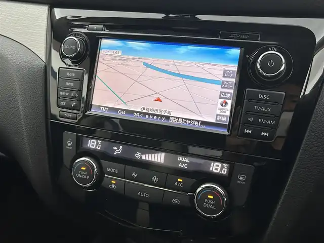 日産 エクストレイル モード・プレミア 群馬県 2016(平28)年 10.9万km ブリリアントホワイトパール (株)IDOMが運営する【じしゃロン伊勢崎店】の自社ローン専用車両になりますこちらは現金またはオートローンご利用時の価格です。自社ローンご希望の方は別途その旨お申付け下さい/純正SDナビゲーション/アラウンドビューモニター/CD/DVD/BT/USB/AUX/DTV/前席シートヒーター/クルーズコントロール/アイドリングストップ/LEDヘッドライト/ステアリングリモコン/オートライト/ETC/ルーフレール/ドアバイザー/純正フロアマット