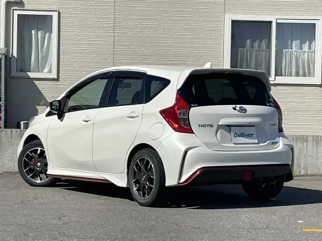 日産 ノート ニスモ 青森県 2014(平26)年 10.9万km ブリリアントホワイトパール 社外メモリナビ/・フルセグTV/・AM/FM/CD/DVD/BT/NISMOエアロ/純正フロアマット/純正16AW/純正ドアバイザー/横滑り防止機能/アイドリングストップ/オートライト/スターター/スペアキー/保証書/取扱説明書
