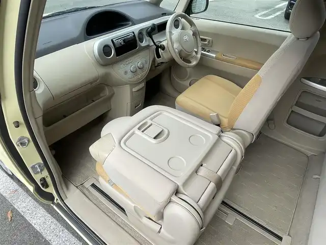 トヨタ ポルテ 150r 静岡県 2006(平18)年 7.5万km ライトイエロー 左側パワースライドドア　/社外CDオーディオ　/革巻きステアリング　/電動格納ドアミラー　/フロアマット　/ドアバイザー　/フォグランプ　/リモコンキー  /スペアキー /保証書　/取説
