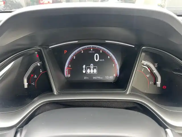 ホンダ シビック ハッチバック 愛知県 2020(令2)年 4.3万km ソニックグレーパール サンルーフ/ホンダセンシング/純正7インチナビ/・フルセグTV/・Bluetooth/・CD/DVD/レーダークルーズコントロール/黒革シート/パワーシート（D/N）/ステアリングリモコン/革巻きステアリング/パドルシフト/前席シートヒーター/ETC2.0/LEDライト/電動パーキングシステム/ブレーキホールド/純正AW