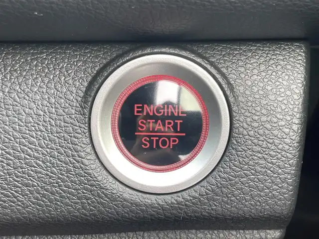 ホンダ シビック ハッチバック 愛知県 2020(令2)年 4.3万km ソニックグレーパール サンルーフ/ホンダセンシング/純正7インチナビ/・フルセグTV/・Bluetooth/・CD/DVD/レーダークルーズコントロール/黒革シート/パワーシート（D/N）/ステアリングリモコン/革巻きステアリング/パドルシフト/前席シートヒーター/ETC2.0/LEDライト/電動パーキングシステム/ブレーキホールド/純正AW