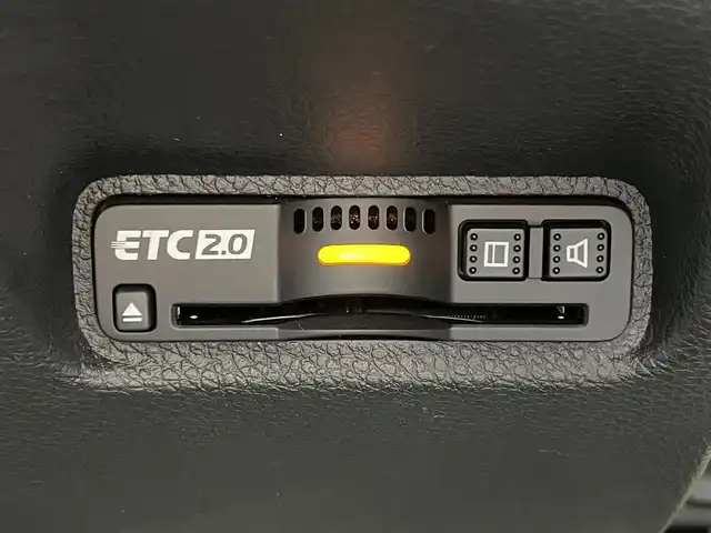 ホンダ シビック ハッチバック 愛知県 2020(令2)年 4.3万km ソニックグレーパール サンルーフ/ホンダセンシング/純正7インチナビ/・フルセグTV/・Bluetooth/・CD/DVD/レーダークルーズコントロール/黒革シート/パワーシート（D/N）/ステアリングリモコン/革巻きステアリング/パドルシフト/前席シートヒーター/ETC2.0/LEDライト/電動パーキングシステム/ブレーキホールド/純正AW