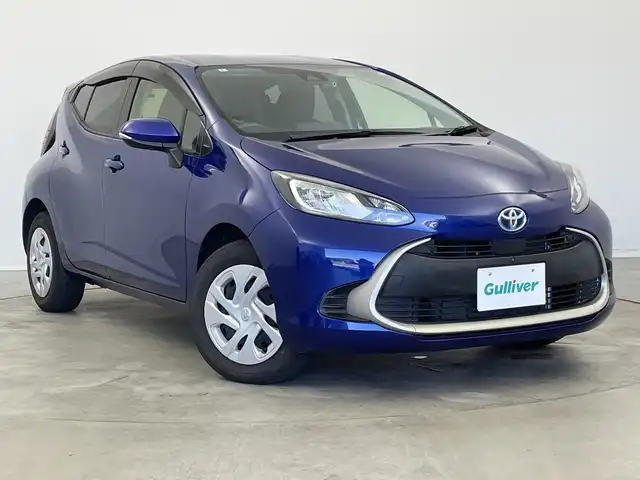 トヨタ アクア G 新潟県 2022(令4)年 3.5万km ダークブルーマイカM 4WD/純正メモリナビ/　Bluetooth/USB/トヨタセーフティセンス/・プリクラッシュセーフティ/・レーントレーシングアシスト/・レーダークルーズコントロール/・オートマチックハイビーム/・ロードサインアシスト/ブラインドスポットモニター/リヤクロストラフィックアラート/パーキングサポートブレーキ/前後コーナーセンサー/ドライブレコーダー【DC-DR652】/全方位モニター/ビルトインETC2.0/LEDヘッドライト/オートライト/レザーステアリング