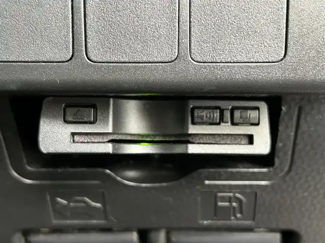 ダイハツ トール カスタムG SAⅡ 大阪府 2016(平28)年 5.2万km マゼンタベリーマイカM 純正ナビ　全方位カメラ　クルコン　衝突軽減　両側パワスラ　ＥＴＣ　コーナーセンサー　レーンアシスト　アイドリングストップオートライト　ＬＥＤヘッドライト　フォグランプ　スマートキー　プッシュスタート