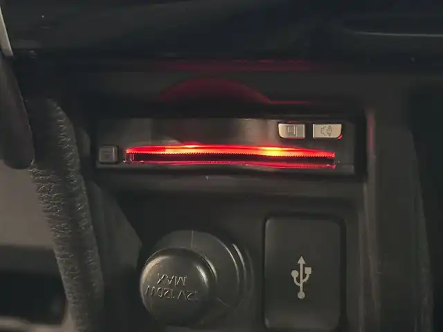 三菱 デリカＤ：５ G 三重県 2020(令2)年 3.8万km アイガーグレーM/ダイヤモンドブラックマイカ ディーゼル・ターボ/フルタイム4WD/MTモード付インパネ8AT/純正 10.1インチナビ『ROAD EXPLORER MM』 QY-9000M-C/（FM/AM/CD/DVD/TV/SD/Music Catcher/USB/iPod/Bluetooth/HDMI/AUX）/純正 10.1インチ 後席モニター/【OP】マルチアラウンドモニター/両側オートスライドドア/ビルトインETC/e-Assist/・衝突被害軽減ブレーキシステム［FCM］/・車線逸脱警報システム［LDW］/・レーダークルーズコントロールシステム［ACC］/・オートハイビーム［AHB］/・誤発進抑制機能（前進時）/など/装備/・キャプテンシート（7人乗り）/・左右独立オートエアコン/・後席クーラー＆ヒーター/・AC100V電源コンセント（100W）/・オートライト/・LED ヘッドランプ＋フロントフォグランプ/・パドルシフト/・電動パーキングブレーキ＆ブレーキオートホールド機能/・モード切替4WD/・純正18inAW/・プッシュスタート/・保/取/ナビ取/・スマートキーx2/など