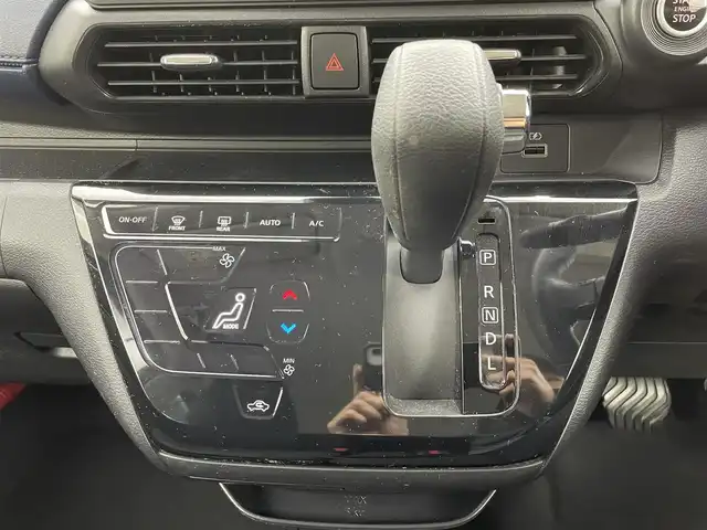 日産 デイズ ハイウェイスターX 茨城県 2021(令3)年 6.4万km ブラック インテリジェントミラー（全方位）/衝突被害軽減ブレーキ/カーテンエアバッグ/W+サイドエアバッグ/レーンキープアシスト/横滑り防止機能/純正リアスポイラー/純正フロアマット/純正アルミホイール/ドアバイザー/パーキングアシスト/前後コーナーセンサー/USB端子入力×1/LEDヘッドライト/オートライト/オートマチックハイビーム/アイドリングストップ/ACC/ABS/パワーステアリング/パワーウィンドウ/スマートキー/スタートエンジンボタン