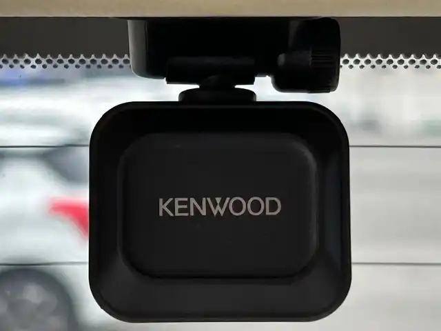 トヨタ ランドクルーザー プラド TX Lパッケージ 新潟県 2022(令4)年 2.3万km ホワイトパールクリスタルシャイン ワンオーナー/衝突軽減/純正ナビ/(AM/FM/BT/フルセグ)/全方位カメラ/社外前後ドライブレコーダー/クルーズコントロール/BSM/ETC2.0/コーナーセンサー/ベージュ革シート/シートヒーター/エアーシート/パワーシート/MTモード付きAT/革巻きウッドコンビステアリング/ステアリングスイッチ/AUTOハイビーム/AUTOライト/LEDヘッドライト/フォグランプ/横滑り防止/プッシュスタート/スマートキー