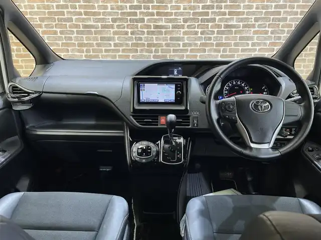 トヨタ ノア Si ダブルバイビー 岩手県 2016(平28)年 15.5万km ホワイトパールクリスタルシャイン ４WD/寒冷地仕様/両側パワースライドドア/トヨタセーフティセンスC/プリクラッシュセーフティ/レーンディパーチャーアラート/オートマチックハイビーム/先行車発進告知/クルーズコントロール/横滑り防止装置/アイドリングストップ/MTモード付AT/リアオートエアコン/リアサンシェード/純正ナビ/フルセグTV/バックカメラ/ETC/LEDヘッドランプ/フォグランプ/純正16インチアルミホイール