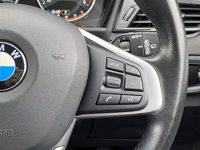 ＢＭＷ ２１８ｄ アクティブツアラー 福岡県 2017(平29)年 4.4万km プラチナシルバー インテリジェントセーフティ　/ナビ　/バックカメラ/前後ＰＤＣ　/パーキングアシスト　/コンフォートアクセス　/パワーテールゲート　/アンビエントライト　/ＥＴＣ　/純正１６インチＡＷ