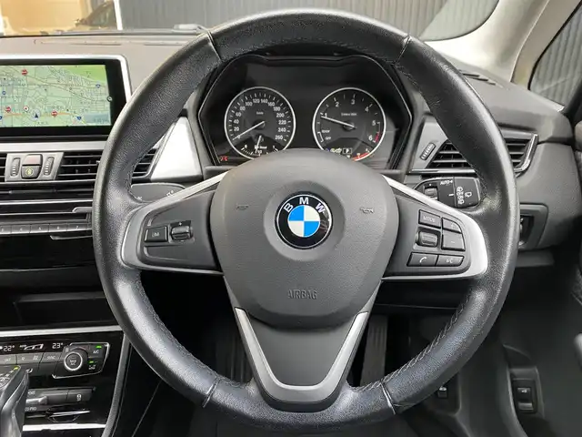 ＢＭＷ ２１８ｄ アクティブツアラー 福岡県 2017(平29)年 4.4万km プラチナシルバー インテリジェントセーフティ　/ナビ　/バックカメラ/前後ＰＤＣ　/パーキングアシスト　/コンフォートアクセス　/パワーテールゲート　/アンビエントライト　/ＥＴＣ　/純正１６インチＡＷ