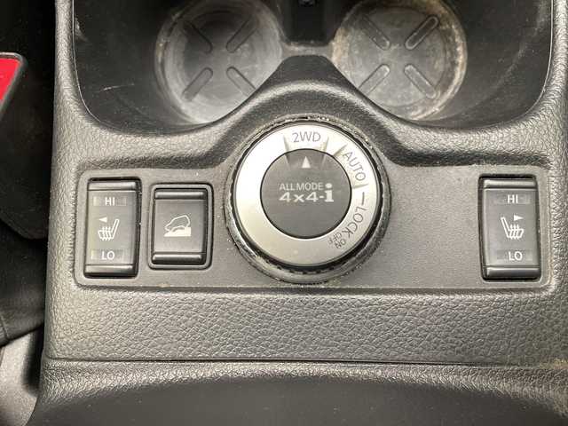 日産 エクストレイル 20X 愛知県 2016(平28)年 6.3万km ブリリアントホワイトパール 純正ナビ/全方位カメラ/クルーズコントロール/シートヒーター/バックカメラ/純正アルミホイール/LEDヘッドライト/ダウンヒルアシストコントロール/オートライト/ドライブレコーダー/ETC/フルセグ/CD/ステアリングスイッチ/スマートキー/プッシュスタート