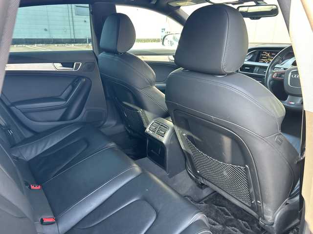 アウディ Ａ５ SB 2．0 TFSI クワトロ 道東・釧路十勝 2011(平23)年 7.9万km ミトスブラックメタリック 4WD/純正HDDナビ/Bカメラ/レザーシート/フロントシートヒーティング/フロントパワーシート/社外グリル/社外バンパー/純正フロアマット/純正18インチAW