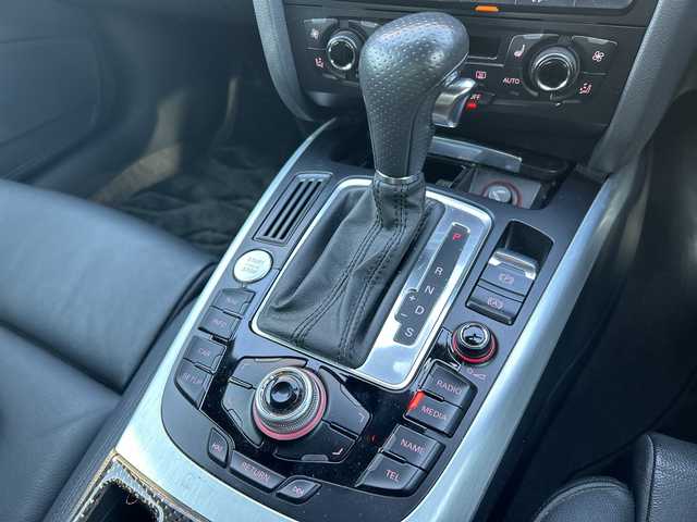 アウディ Ａ５ SB 2．0 TFSI クワトロ 道東・釧路十勝 2011(平23)年 7.9万km ミトスブラックメタリック 4WD/純正HDDナビ/Bカメラ/レザーシート/フロントシートヒーティング/フロントパワーシート/社外グリル/社外バンパー/純正フロアマット/純正18インチAW