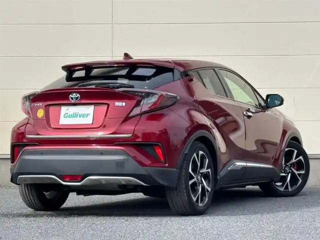 トヨタ Ｃ－ＨＲ G 茨城県 2017(平29)年 7.9万km センシュアルレッドマイカ 純正SDナビ/　(CD/DVD/USB/Bluetooth/フルセグ/HDMI)/バックカメラ/ブラインドスポットモニター/ローダウン車高調/セーフティセンス（衝突回避支援パッケージ）/・プリクラッシュセーフティ/・レーンディパーチャーアラート/・オートマチックハイビーム/・レーダークルーズコントロール/クリアランスソナー/ETC2.0/快適温熱シート/LEDヘッドライト/シーケンシャルターンランプ/足元イルミネーションランプ/パワーステアリング/純正アルミホイール/オートライト/保証書