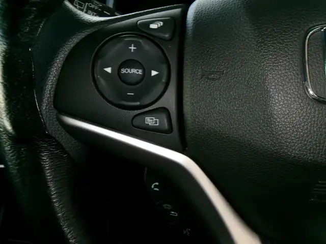 ホンダ フィット 13G 群馬県 2019(令1)年 0.3万km プレミアムクリスタルレッドM 助手席回転シート/Lパッケージ/Fパッケージ/ホンダセンシング/インターナビ/フルセグテレビ/バックカメラ/ナビ連動ETC