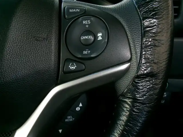 ホンダ フィット 13G 群馬県 2019(令1)年 0.3万km プレミアムクリスタルレッドM 助手席回転シート/Lパッケージ/Fパッケージ/ホンダセンシング/インターナビ/フルセグテレビ/バックカメラ/ナビ連動ETC