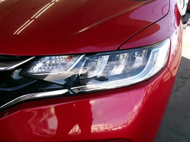 ホンダ フィット 13G 群馬県 2019(令1)年 0.3万km プレミアムクリスタルレッドM 助手席回転シート/Lパッケージ/Fパッケージ/ホンダセンシング/インターナビ/フルセグテレビ/バックカメラ/ナビ連動ETC