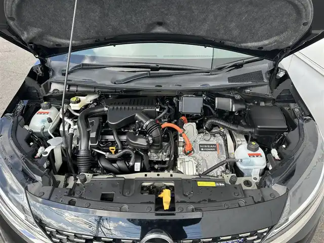 日産 ノート オーテック 佐賀県 2021(令3)年 3.5万km 黒 エマージェンシーブレーキ/スマートルームミラー/フロント&バックソナー/純正9型ナビ/・アラウンドビューモニター/・フルセグTV/BT/CD/DVD/オーテック専用16インチAW/オーテック専用シート/シートヒーター/アダプティブLEDヘッドライト/電動パーキングスイッチ/ステアリングヒーター/プッシュスタート/ETC/ISOFIX/スペアキー×１/取扱説明書/保証書/カラーコード：GAT