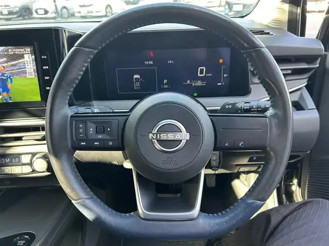 日産 ノート オーテック 佐賀県 2021(令3)年 3.5万km 黒 エマージェンシーブレーキ/スマートルームミラー/フロント&バックソナー/純正9型ナビ/・アラウンドビューモニター/・フルセグTV/BT/CD/DVD/オーテック専用16インチAW/オーテック専用シート/シートヒーター/アダプティブLEDヘッドライト/電動パーキングスイッチ/ステアリングヒーター/プッシュスタート/ETC/ISOFIX/スペアキー×１/取扱説明書/保証書/カラーコード：GAT