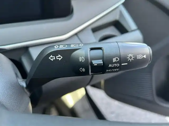 日産 ノート オーテック 佐賀県 2021(令3)年 3.5万km 黒 エマージェンシーブレーキ/スマートルームミラー/フロント&バックソナー/純正9型ナビ/・アラウンドビューモニター/・フルセグTV/BT/CD/DVD/オーテック専用16インチAW/オーテック専用シート/シートヒーター/アダプティブLEDヘッドライト/電動パーキングスイッチ/ステアリングヒーター/プッシュスタート/ETC/ISOFIX/スペアキー×１/取扱説明書/保証書/カラーコード：GAT