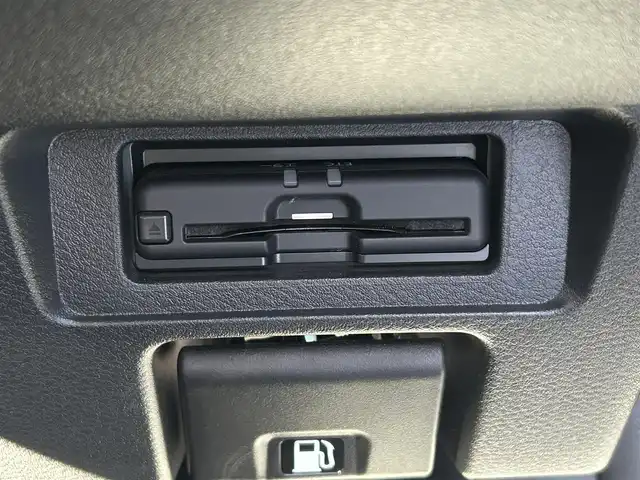 日産 ノート オーテック 佐賀県 2021(令3)年 3.5万km 黒 エマージェンシーブレーキ/スマートルームミラー/フロント&バックソナー/純正9型ナビ/・アラウンドビューモニター/・フルセグTV/BT/CD/DVD/オーテック専用16インチAW/オーテック専用シート/シートヒーター/アダプティブLEDヘッドライト/電動パーキングスイッチ/ステアリングヒーター/プッシュスタート/ETC/ISOFIX/スペアキー×１/取扱説明書/保証書/カラーコード：GAT